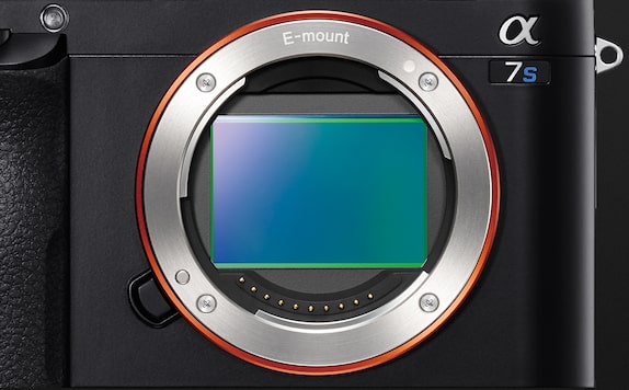 a7s camera with 35 mm full-frame Exmor CMOS sensor